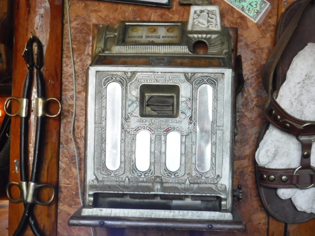 EAE8A7EE-7C6B-4D80-86EE-627E18B8B2D1