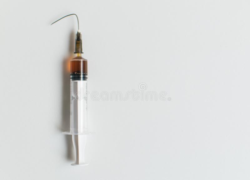 syringe-bent-needle-concept-no-drugs-syringe-bent-needle-109271912-2